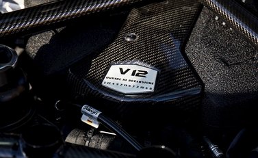 Lamborghini Aventador SV LP 750-4 Roadster 3