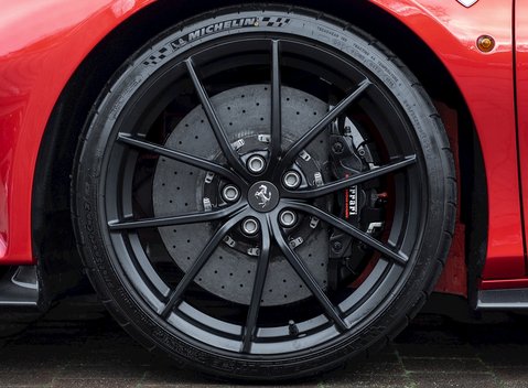 Ferrari 488 Pista 10
