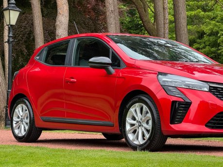 Renault Clio EVOLUTION E-TECH 6