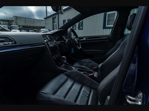 Volkswagen Golf 2.0 Golf R TSi Semi-Auto 4WD 5dr 9