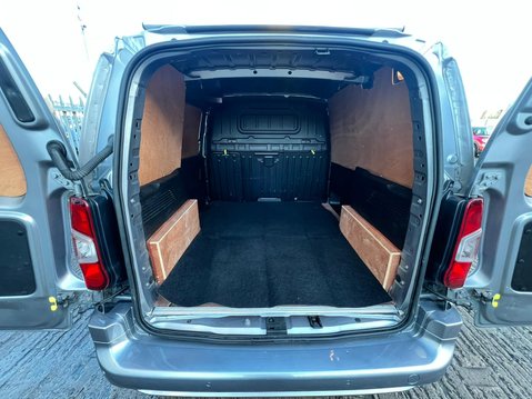 Citroen Berlingo 1000 DRIVER M BLUEHDI 31
