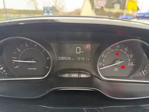 Peugeot 208 1.2 PureTech Allure EAT Euro 6 (s/s) 5dr 14