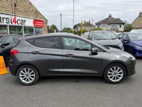 Ford Fiesta TITANIUM 8