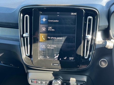 Volvo XC40 B4 R-DESIGN PRO MHEV 23