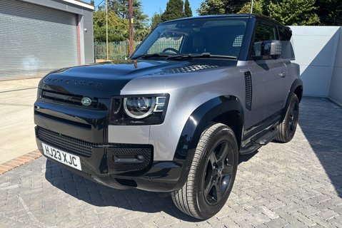Land Rover Defender 90 D250 Hard Top SE MHEV 5