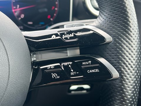 Mercedes-Benz GLC GLC 300 4MATIC AMG LINE MHEV 31