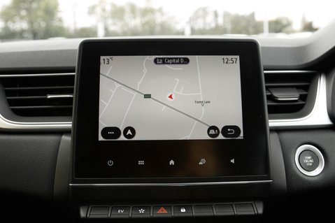 Renault Captur TECHNO E-TECH 25