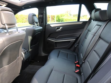 Mercedes-Benz E Class E220 Bluetec AMG Night Edition Premium Plus - Full MBSH Service History
