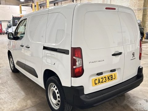 Peugeot Partner BLUEHDI PROFESSIONAL PREMIUM PLUS L1 7