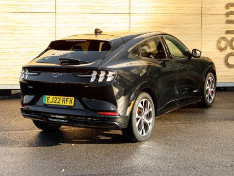 Ford Mustang Mach-E BASE