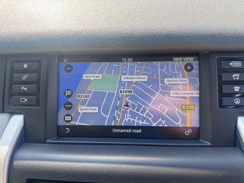 Land Rover Discovery Sport TD4 HSE 26