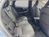 Volvo V40 2.0 D3 Momentum Nav Plus Euro 6 (s/s) 5dr 33