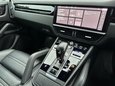 Porsche Cayenne 3.0T V6 TiptronicS 4WD Euro 6 (s/s) 5dr 23