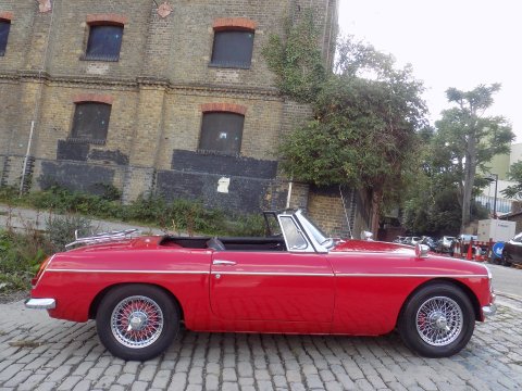 MG MGB MK1 'Pull Door Handle' ROADSTER 74