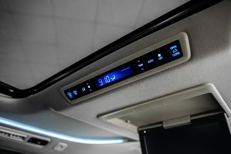 Toyota Alphard 2.5 MPV 2.5 SUV Automatic Petrol 29