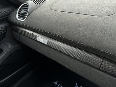 Porsche 718 CAYMAN GT4 RS PDK 81