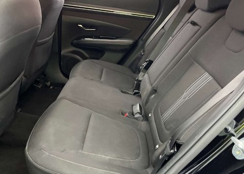 Hyundai TUCSON 1.6 h T-GDi 13.8kWh Premium SUV 5dr Petrol Plug-in Hybrid Auto 4WD Euro 6 ( 9