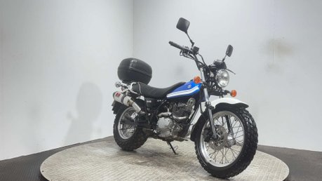 Suzuki RV125 VANVAN 125 2016 28K VERY CLEAN ICONIC SAND BIKE 125CC NAKED LEARNER 2