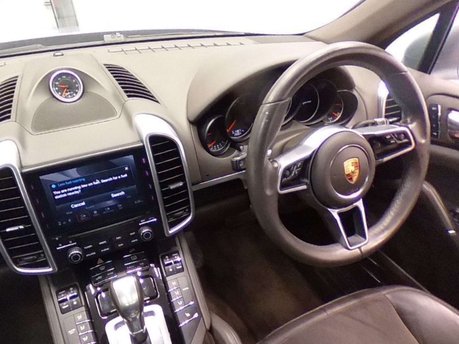 Porsche Cayenne 3.0 Cayenne D Platinum Edition V6 Tiptronic S A 4WD 5dr 19