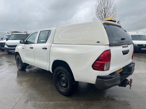 Toyota Hilux ACTIVE 4WD D-4D DCB 3