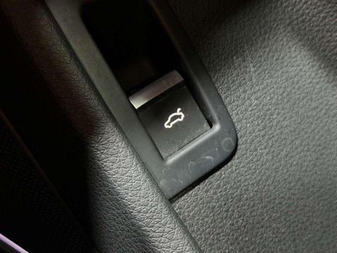 Audi Q7 3.0 TDI V6 50 Black Edition SUV 5dr Diesel Tiptronic quattro Euro 6 (s/s) ( 52