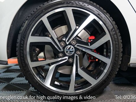 Volkswagen Golf 2.0 Golf GTi Performance TSi Semi-Auto 5dr 26