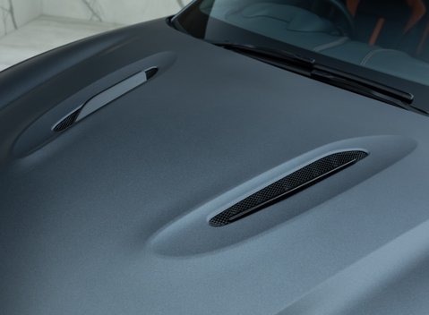 Aston Martin DBX 707 34