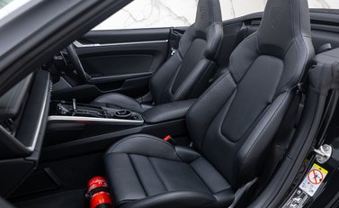 Porsche 911 Turbo S Cabriolet (992) 22