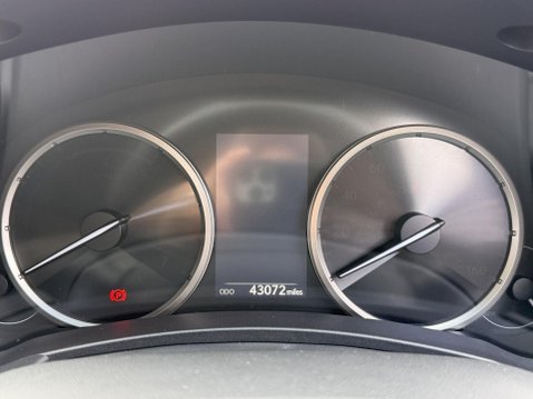 Lexus NX 2.5 300h Premier SUV 5dr Petrol Hybrid E-CVT 4WD Euro 6 (s/s) (197 ps) 39