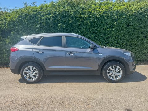 Hyundai TUCSON 1.6 CRDi MHEV SE Nav SUV 5dr Diesel Hybrid DCT Euro 6 (s/s) (136 ps) 5