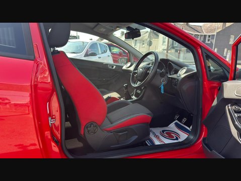 Ford Fiesta ZETEC S RED EDITION 8