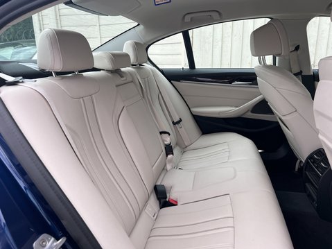 BMW 5 Series (Sold) 3.0 530d SE Saloon 4dr Diesel Auto xDrive Euro 6 (s/s) (265 ps) 13
