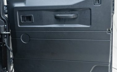 Land Rover Defender 90 XS 26