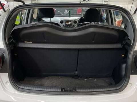 Hyundai i10 1.0 SE Euro 6 5dr 12