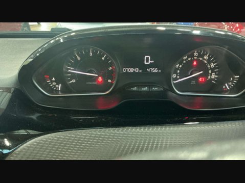 Peugeot 2008 1.6 2008 Active Blue HDi 5dr *NATIONAL DELIVERY* 13