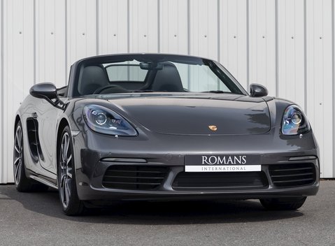 Porsche 718 Boxster S 1