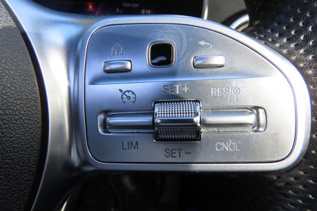 Mercedes-Benz C Class 2.0 C220d AMG Line (Premium Plus) Saloon 4dr Diesel G-Tronic+ Euro 6 (s/s) 14