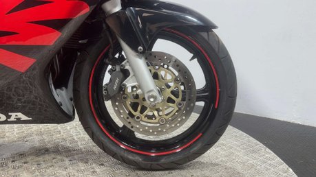 Honda CBR CBR600 F 2000 SPARES OR REPAIR ONLY 8K PROJECT SPORTS BIKE 600CC 25