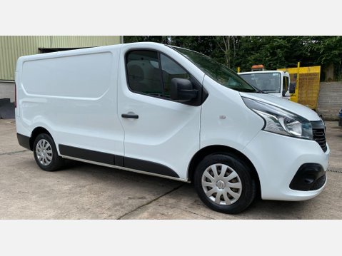 Renault Trafic 1.6 dCi 27 Business+ Panel Van 5dr Diesel Manual SWB Standard Roof Euro 6 ( 5