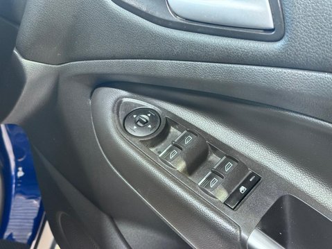 Ford Kuga 2.0 TDCi Zetec Powershift AWD Euro 6 (s/s) 5dr 28