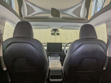 Tesla Model Y ModeL Y Long Range AWD 4WD 5dr 28
