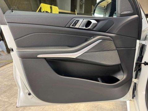 BMW X5 4.4 X5 M50i Auto 4WD 5dr 85