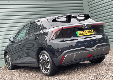 MG MG4 EV 64kWh TROPHY 14