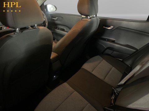 Kia Stonic 1.0 T-GDi Pure SUV 5dr Petrol Manual Euro 6 (s/s) (98 bhp) Air Con - Alloys 19