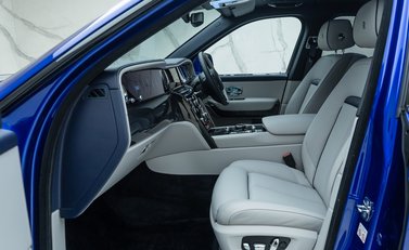 Rolls-Royce Cullinan Series II BLACK BADGE 20