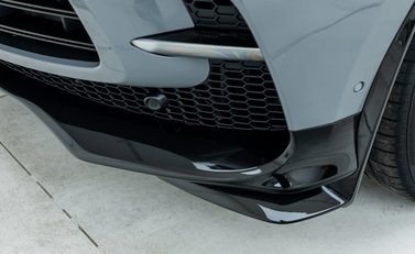 Aston Martin DBX 707 30