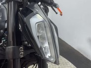 KTM Duke 2019 24k SPARE OR REPAIR PROJECT BIKE NAKED 125CC LEARNER BIKE 22