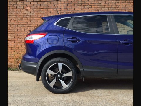Nissan Qashqai 1.5 Qashqai N-Tec dCi 5dr 14
