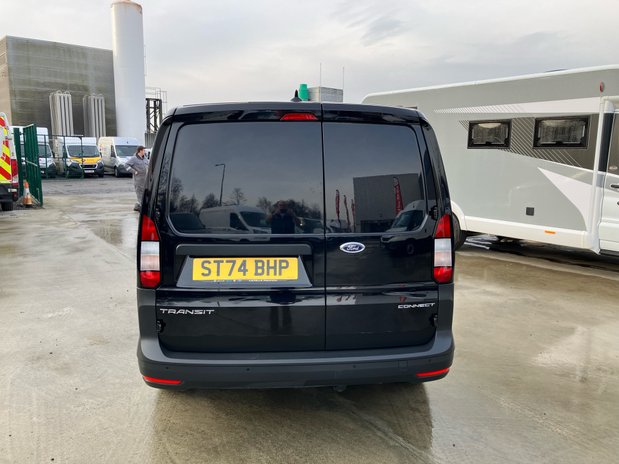 Ford Transit Connect CONNECT 240 L2 DIESEL 2.0 Eco Blue 122ps Trend Van Auto 8