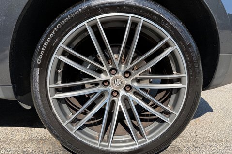 Porsche Macan PDK - 21" TURBO WHEELS -PAN ROOF -BOSE -PASM -CAMERA -£15K EXTRAS  60